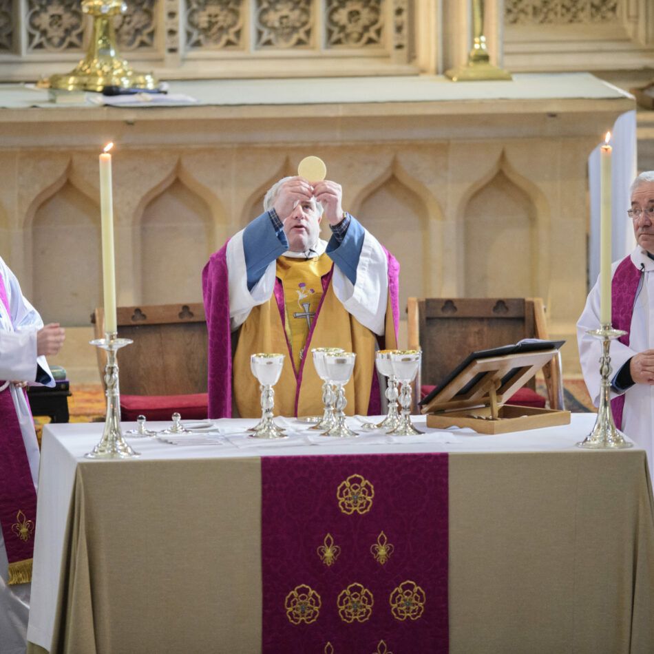 Worship, services and music at Lincoln Cathedral